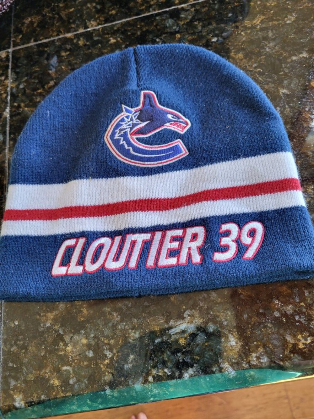 Vancouver Canucks Cloutier 39 Toque - Adult Size